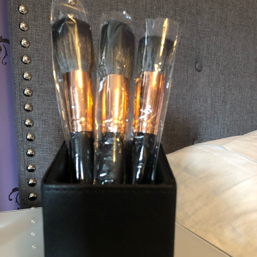 BH Cosmetics Makeup Brushes